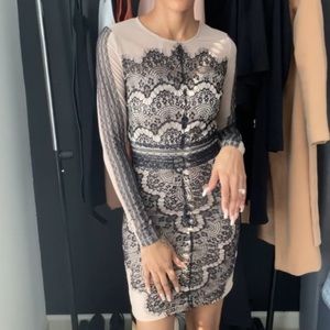 Lace bodycon dress